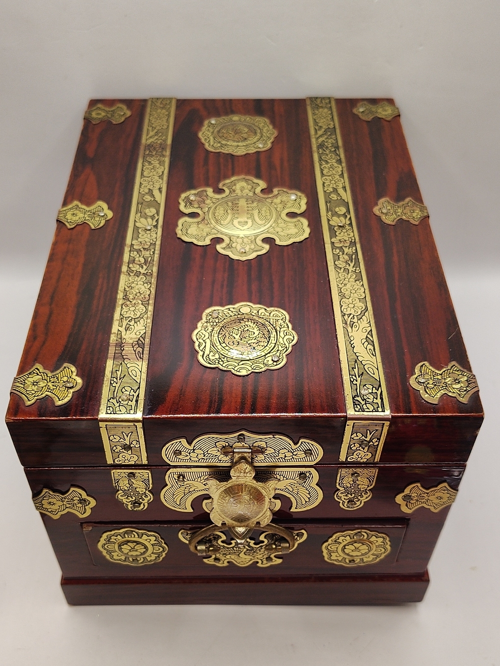 Vintage Lacquered Barber Jewelry Shaving Box with Folding Mirror and Drawer